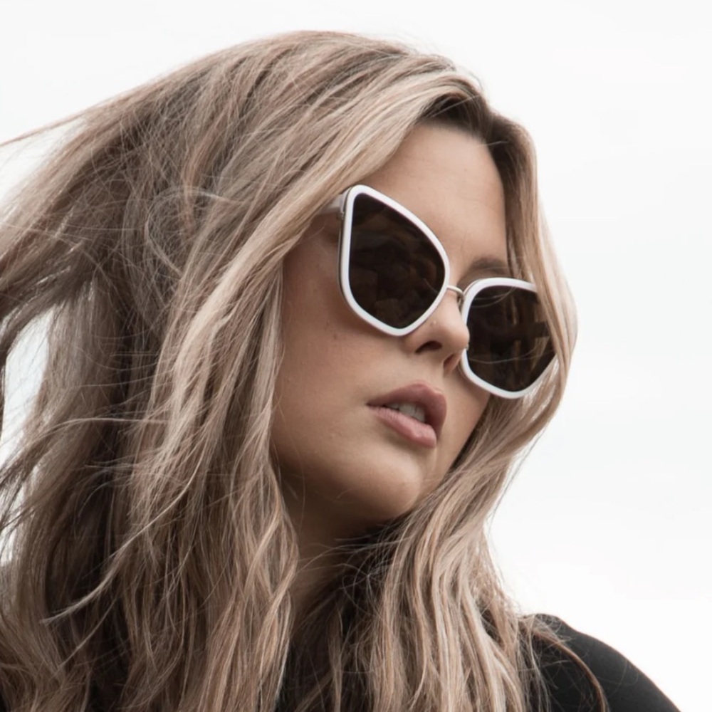 Sol Kyst Wide Moonstone White Cat-Eye Sunglasses - Picture 4 of 4